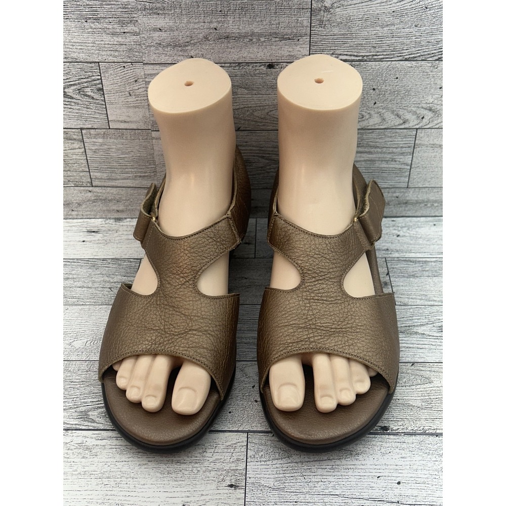 SAS Tripad Comfort Sandals Womens Sz 7.5W Brown Tan Leather Open Toe Heeled Shoe
